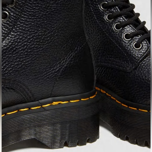 Dr. Martens Sinclair Milled Nappa Leather Platform Boots! - Picture 7 of 9